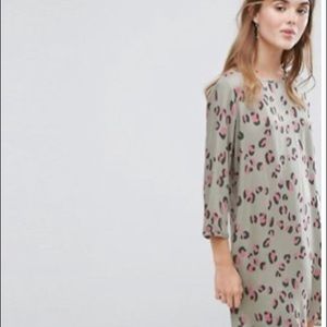 Villa Grey leopard tunic dress